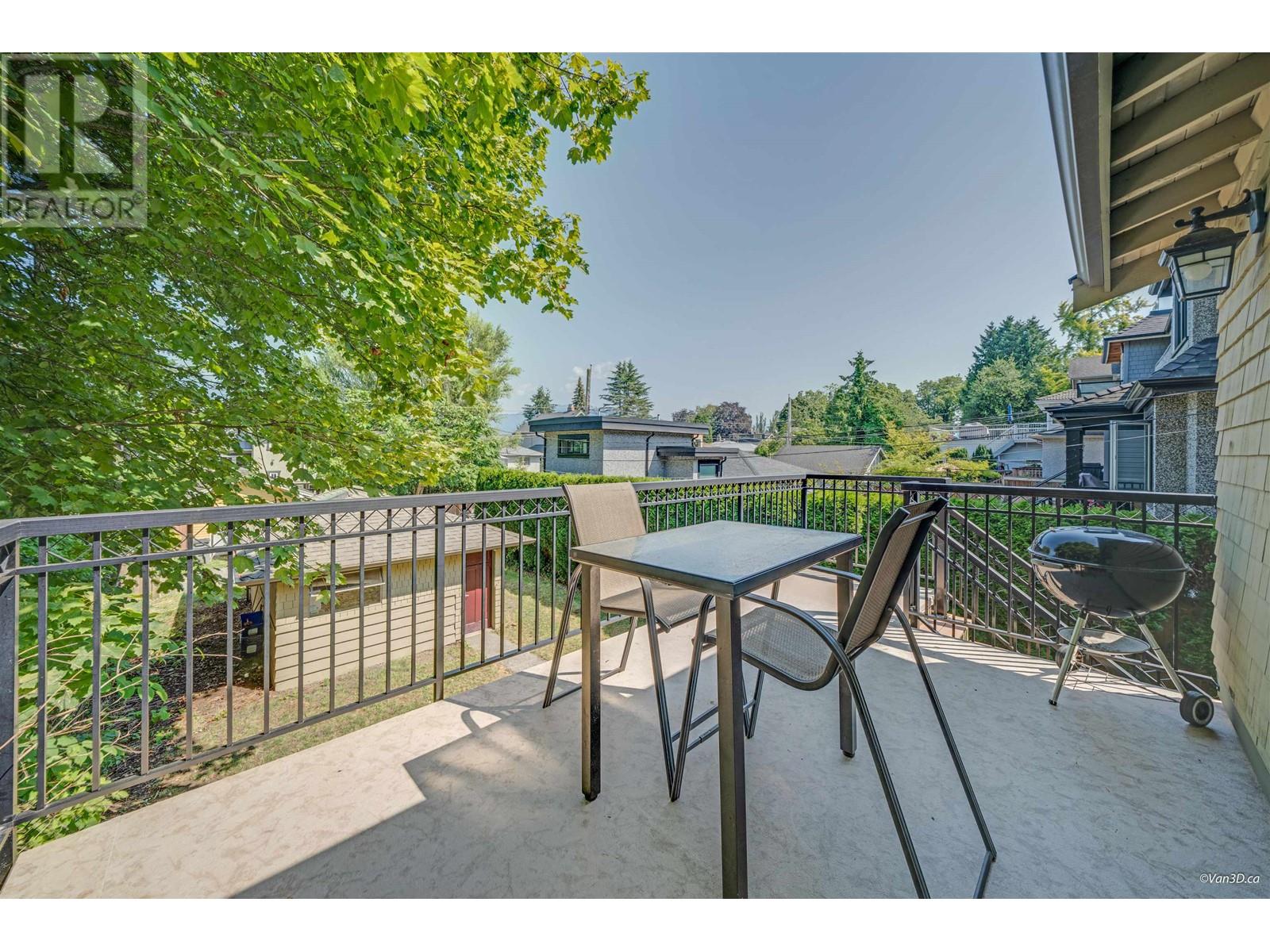 2537 Trinity Street, Vancouver, British Columbia  V5K 1E3 - Photo 11 - R2937970