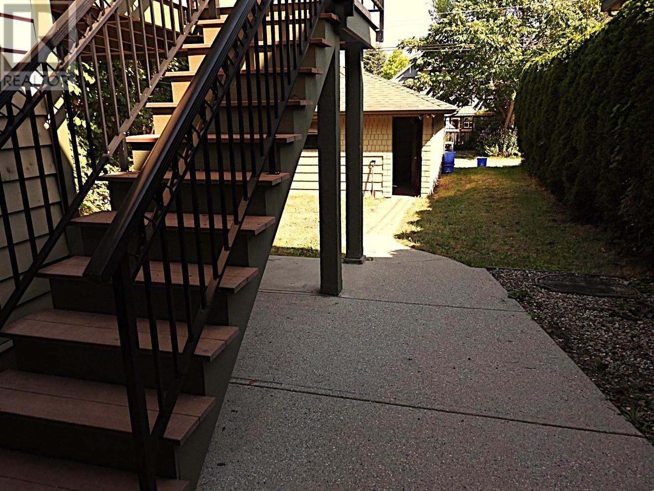 2537 Trinity Street, Vancouver, British Columbia  V5K 1E3 - Photo 12 - R2937970