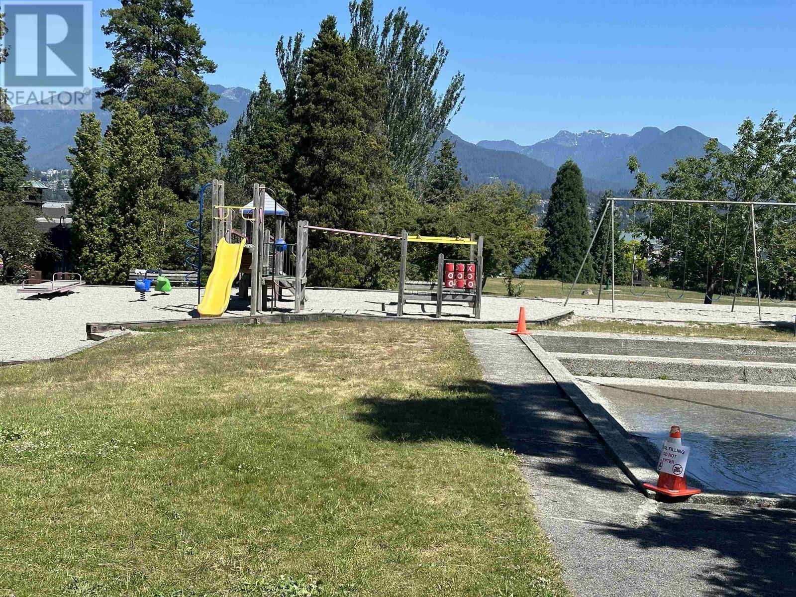 2537 Trinity Street, Vancouver, British Columbia  V5K 1E3 - Photo 34 - R2937970