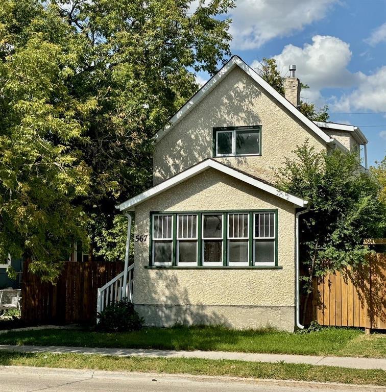 567 Talbot Avenue, Winnipeg, Manitoba  R2L 0R7 - Photo 0 - 202425212