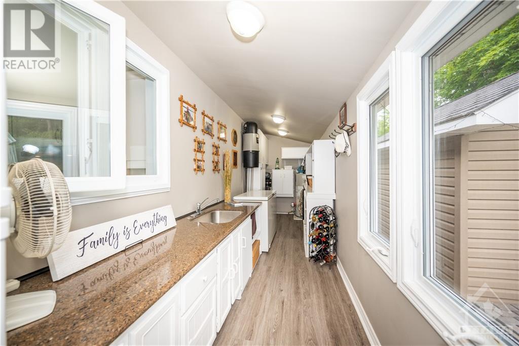 259 3 Mile, Lanark Highlands, Ontario  K0A 3L0 - Photo 16 - X9523892