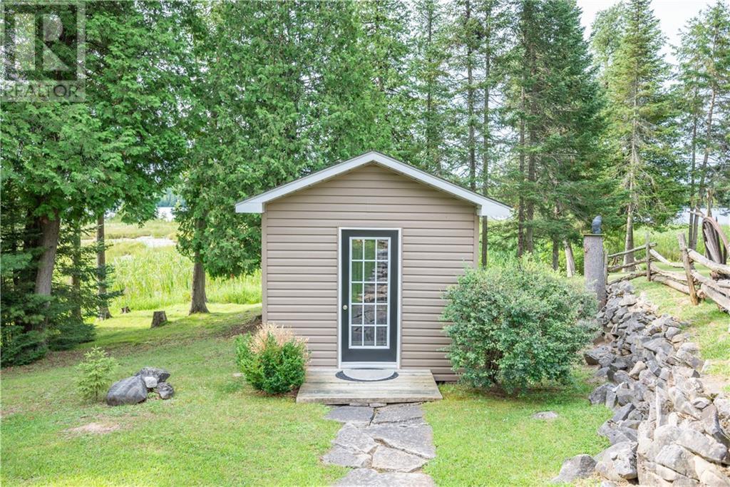 259 3 Mile, Lanark Highlands, Ontario  K0A 3L0 - Photo 17 - X9523892