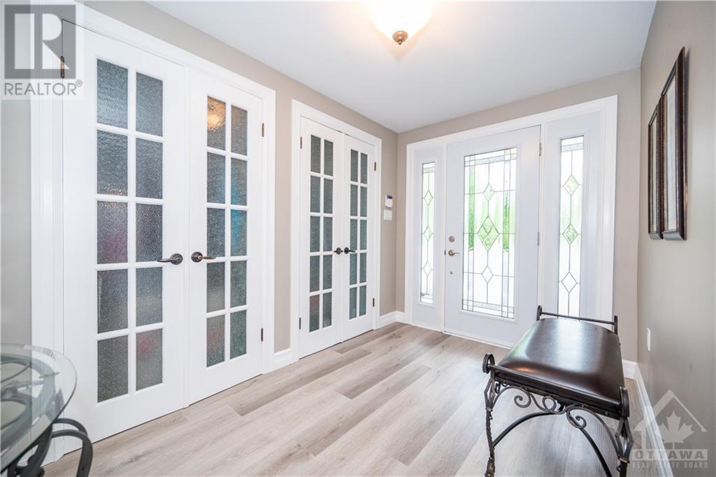 259 3 Mile, Lanark Highlands, Ontario  K0A 3L0 - Photo 3 - X9523892