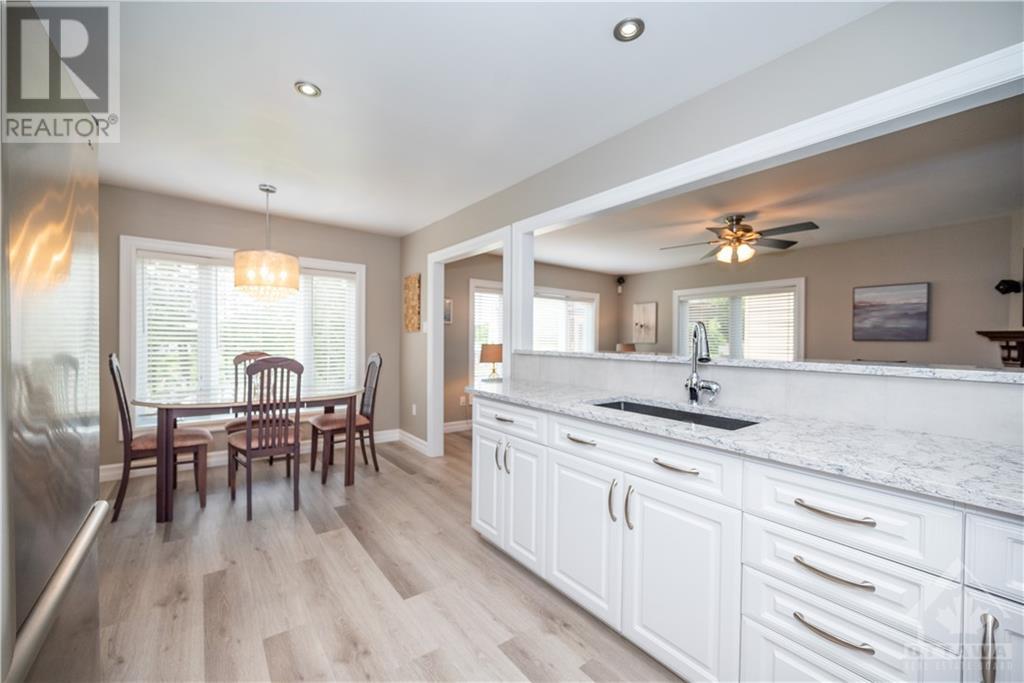 259 3 Mile, Lanark Highlands, Ontario  K0A 3L0 - Photo 9 - X9523892