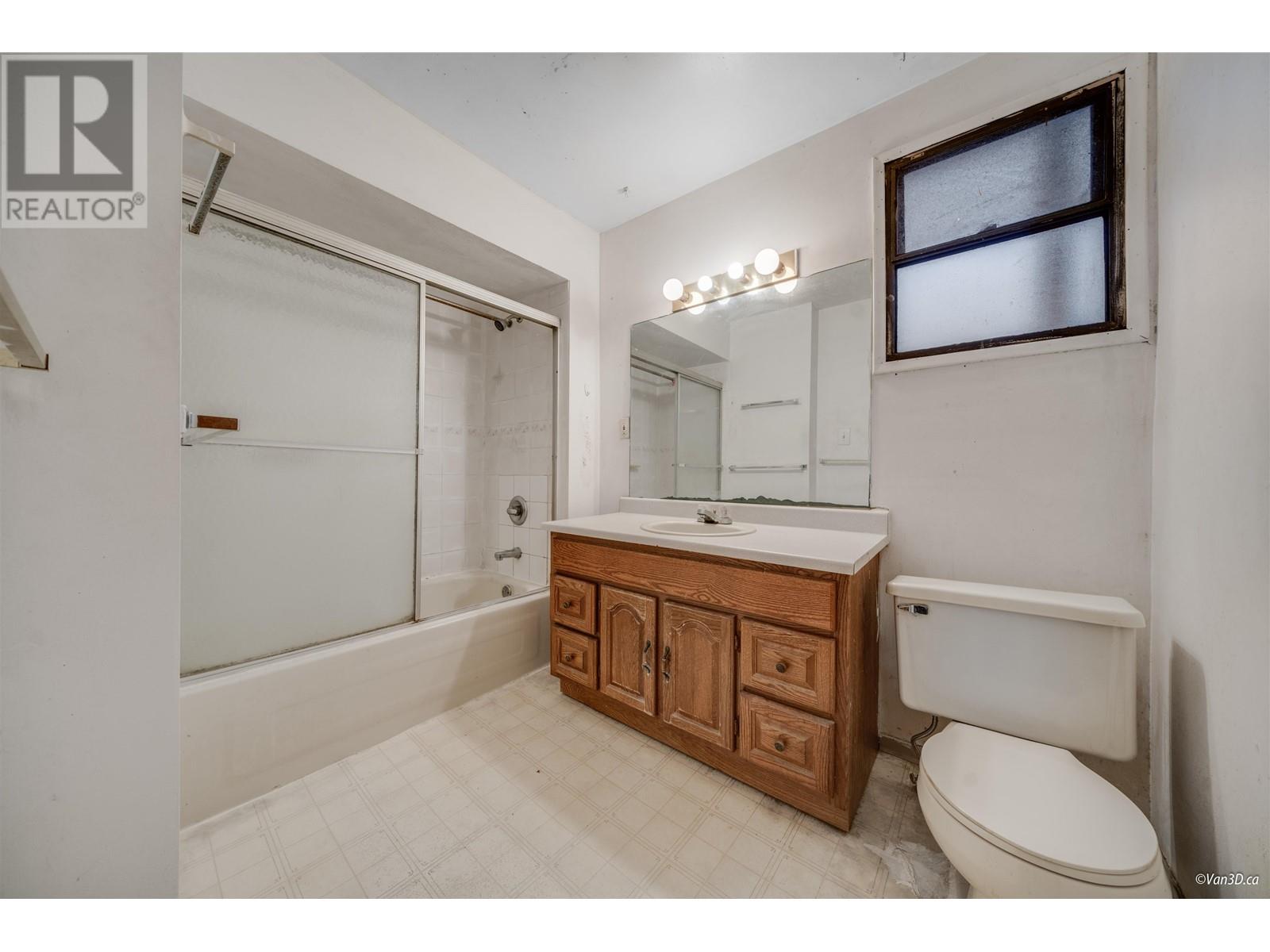 2022 William Street, Vancouver, British Columbia  V5L 2X6 - Photo 13 - R2937968