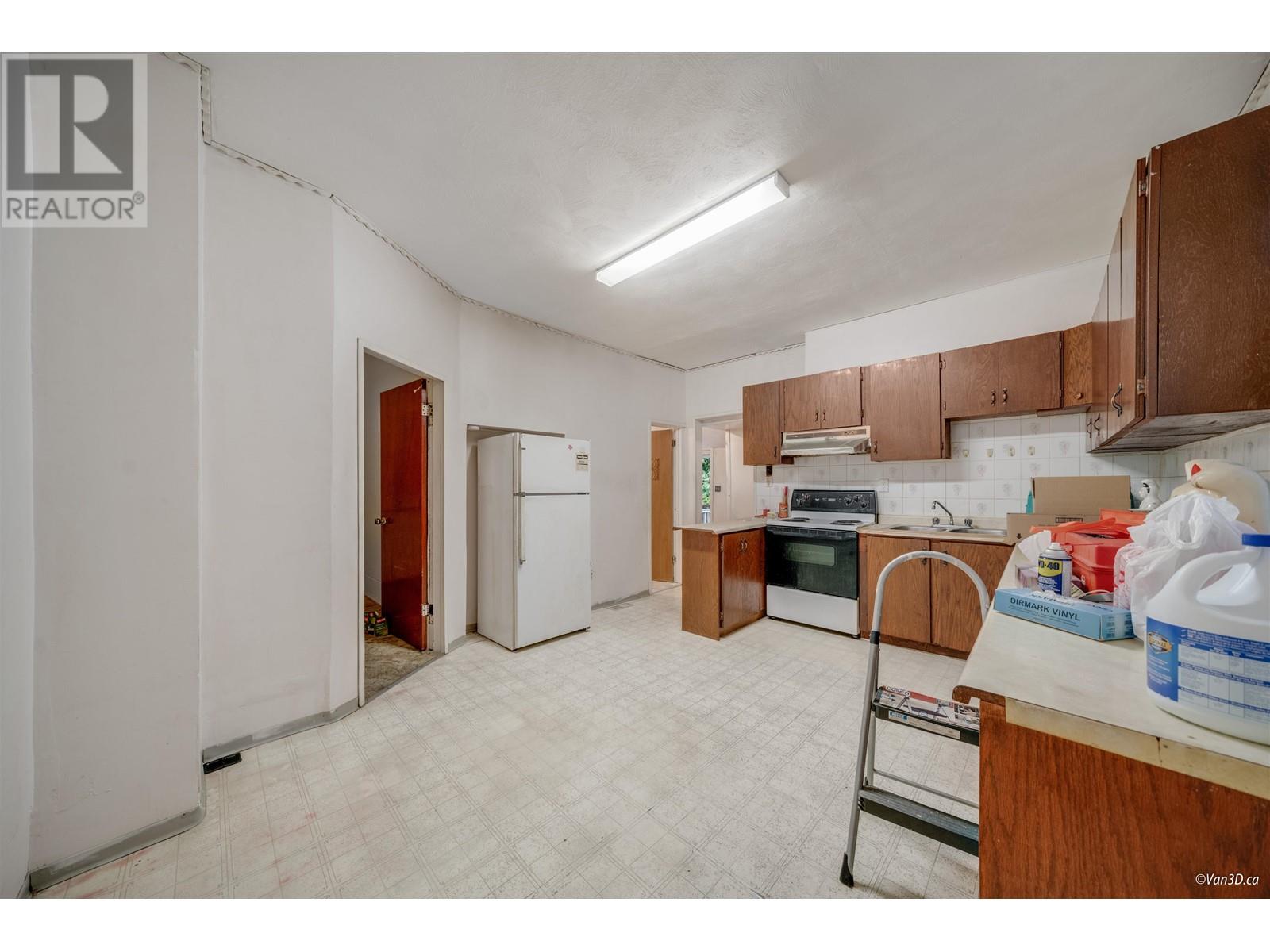 2022 William Street, Vancouver, British Columbia  V5L 2X6 - Photo 11 - R2937968