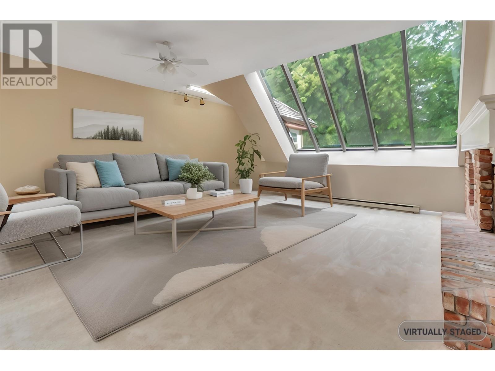 20 3980 Canada Way, Burnaby, British Columbia  V5G 1G7 - Photo 2 - R2938065
