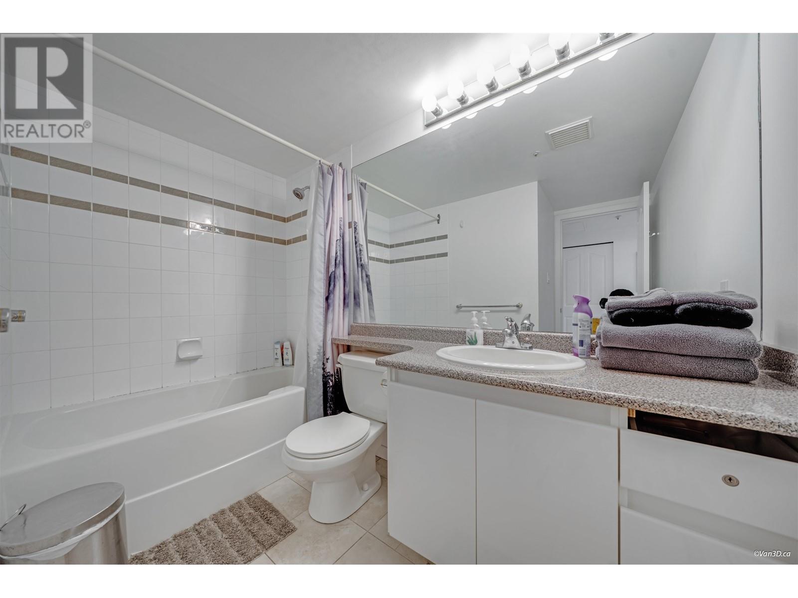 Listing Picture 6 of 20 : 615 555 ABBOTT STREET, Vancouver / 溫哥華 - 魯藝地產 Yvonne Lu Group - MLS Medallion Club Member