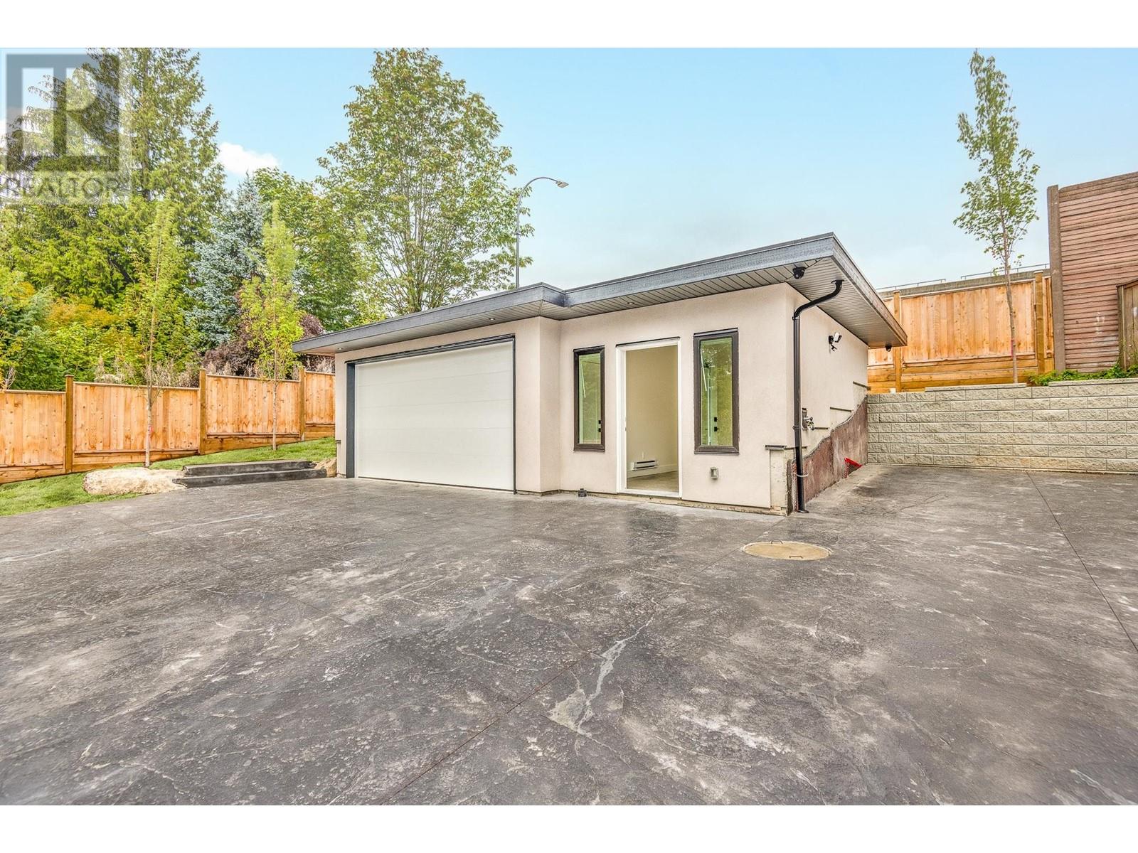 3347 Lakedale Avenue, Burnaby, British Columbia  V5A 3C9 - Photo 32 - R2938058