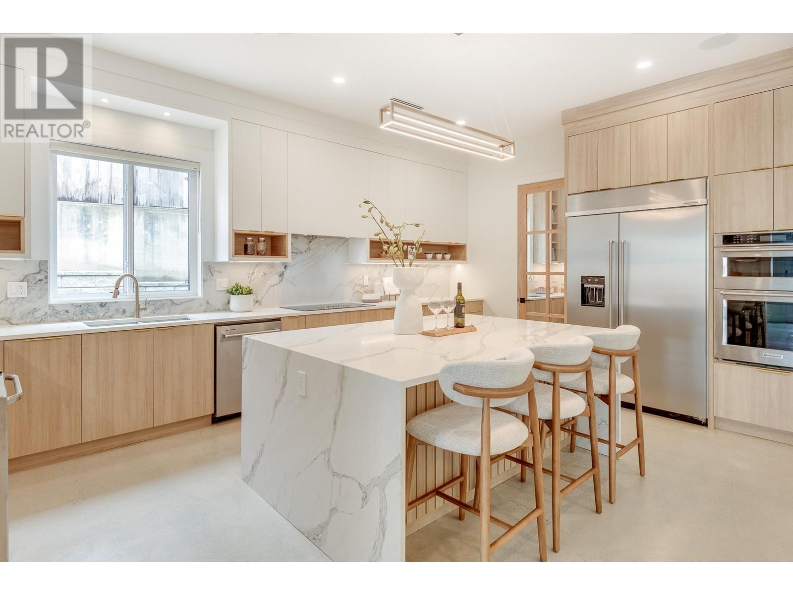 3347 Lakedale Avenue, Burnaby, British Columbia  V5A 3C9 - Photo 5 - R2938058