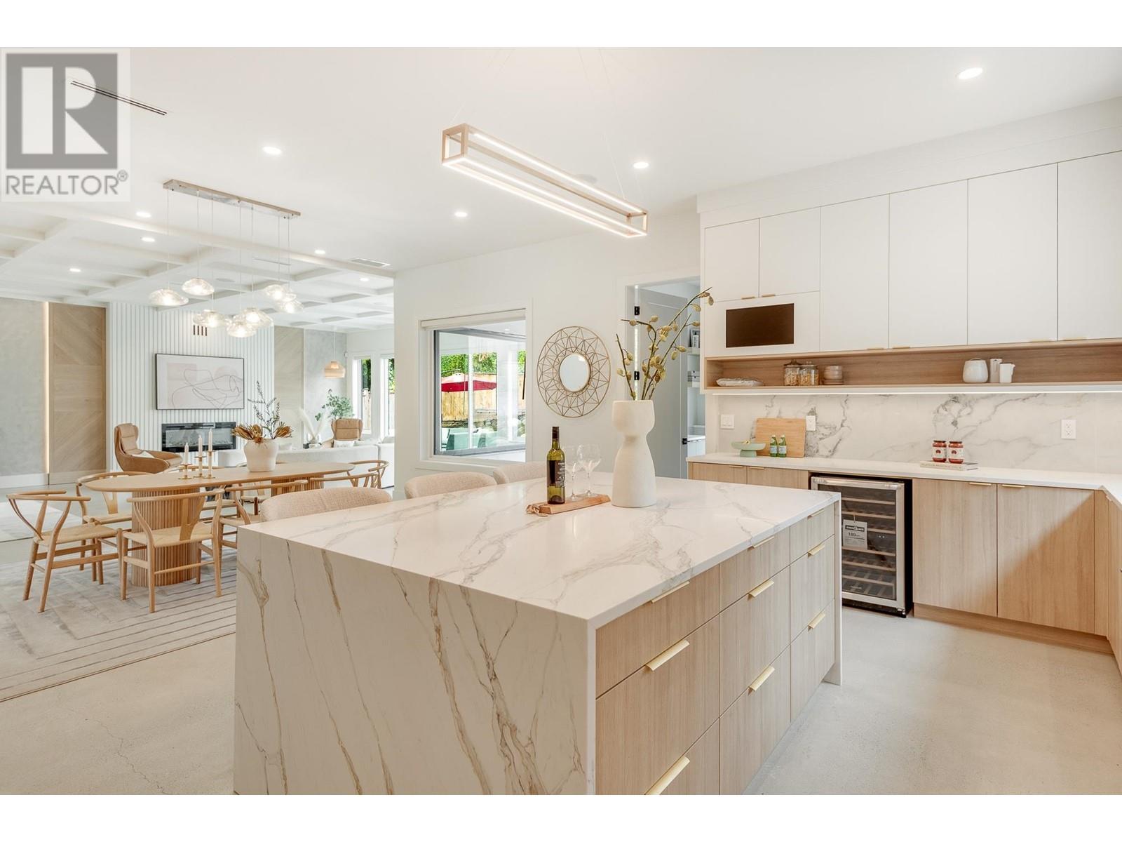 3347 Lakedale Avenue, Burnaby, British Columbia  V5A 3C9 - Photo 6 - R2938058