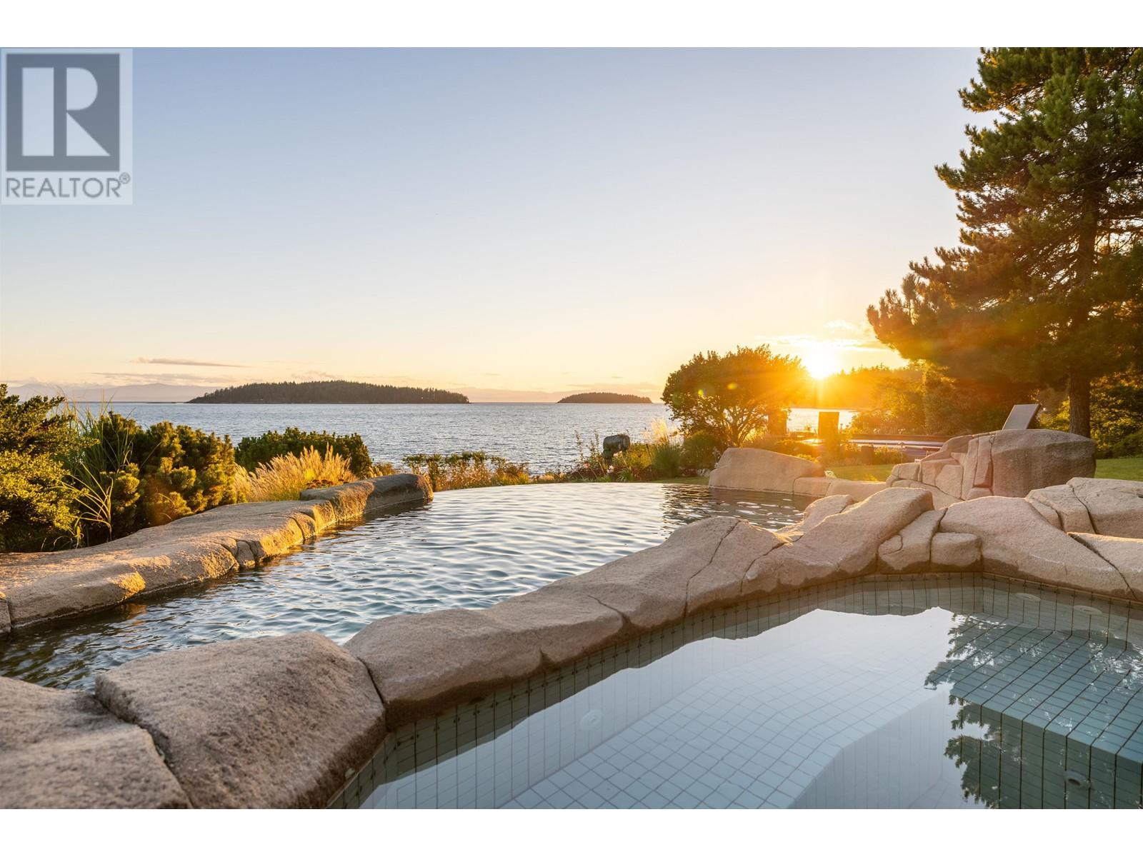 5871-5879 Sunshine Coast Highway, Sechelt, British Columbia  V0N 3A0 - Photo 26 - R2938071