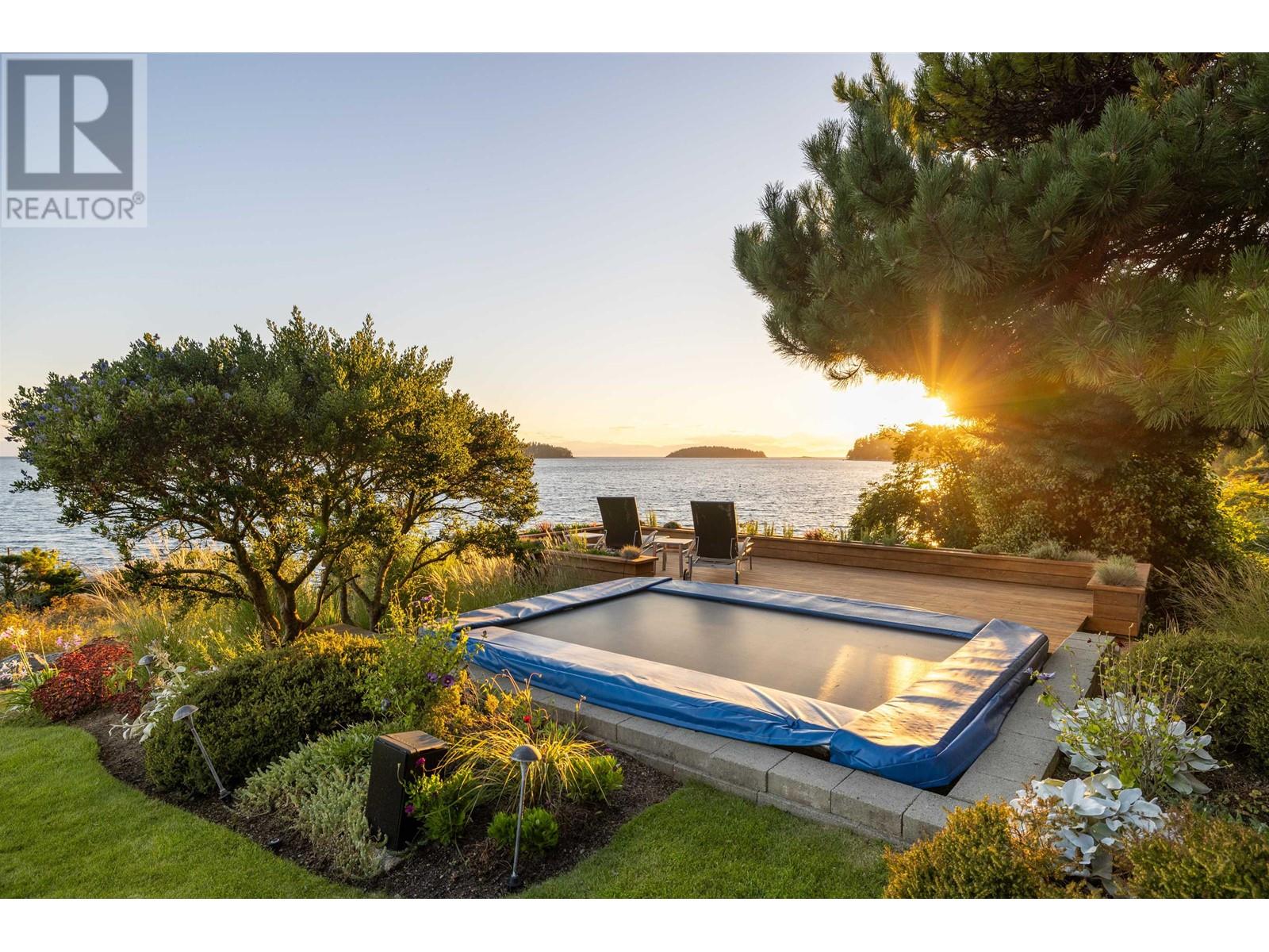 5871-5879 Sunshine Coast Highway, Sechelt, British Columbia  V0N 3A0 - Photo 28 - R2938071