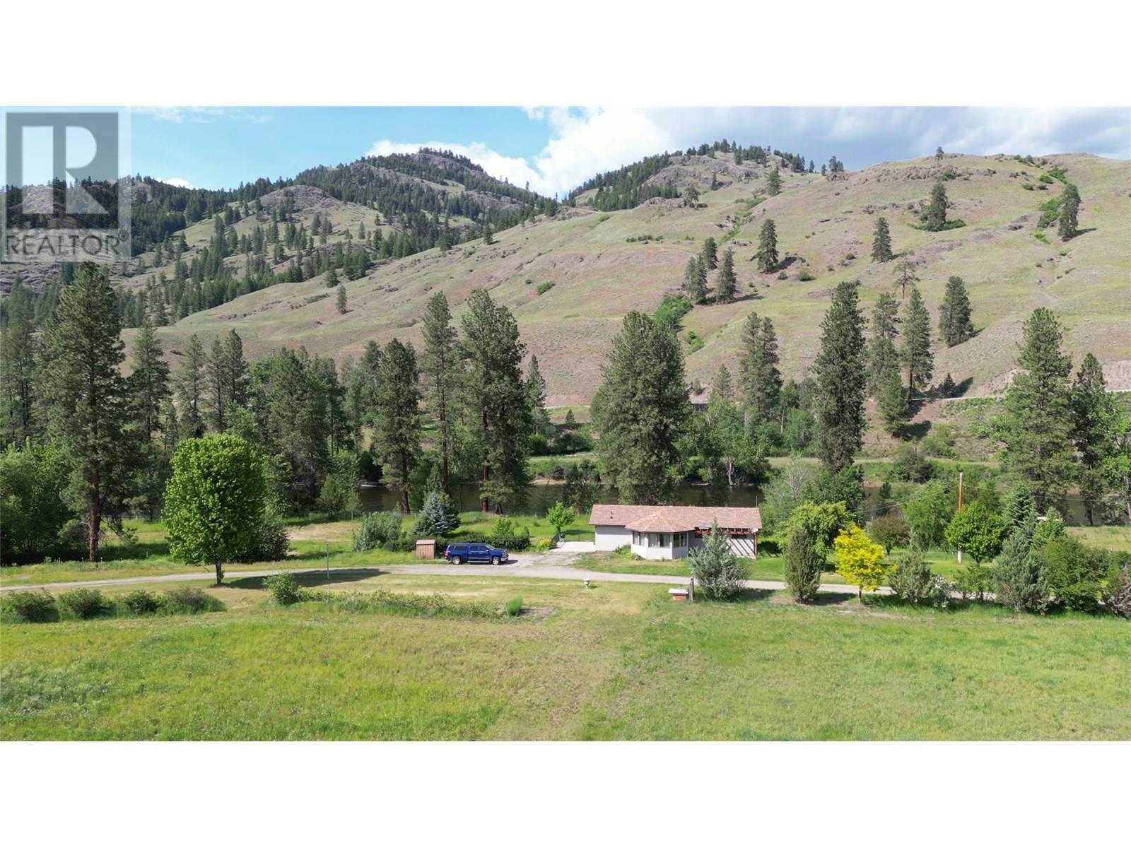 3225 HWY 3, rock creek, British Columbia