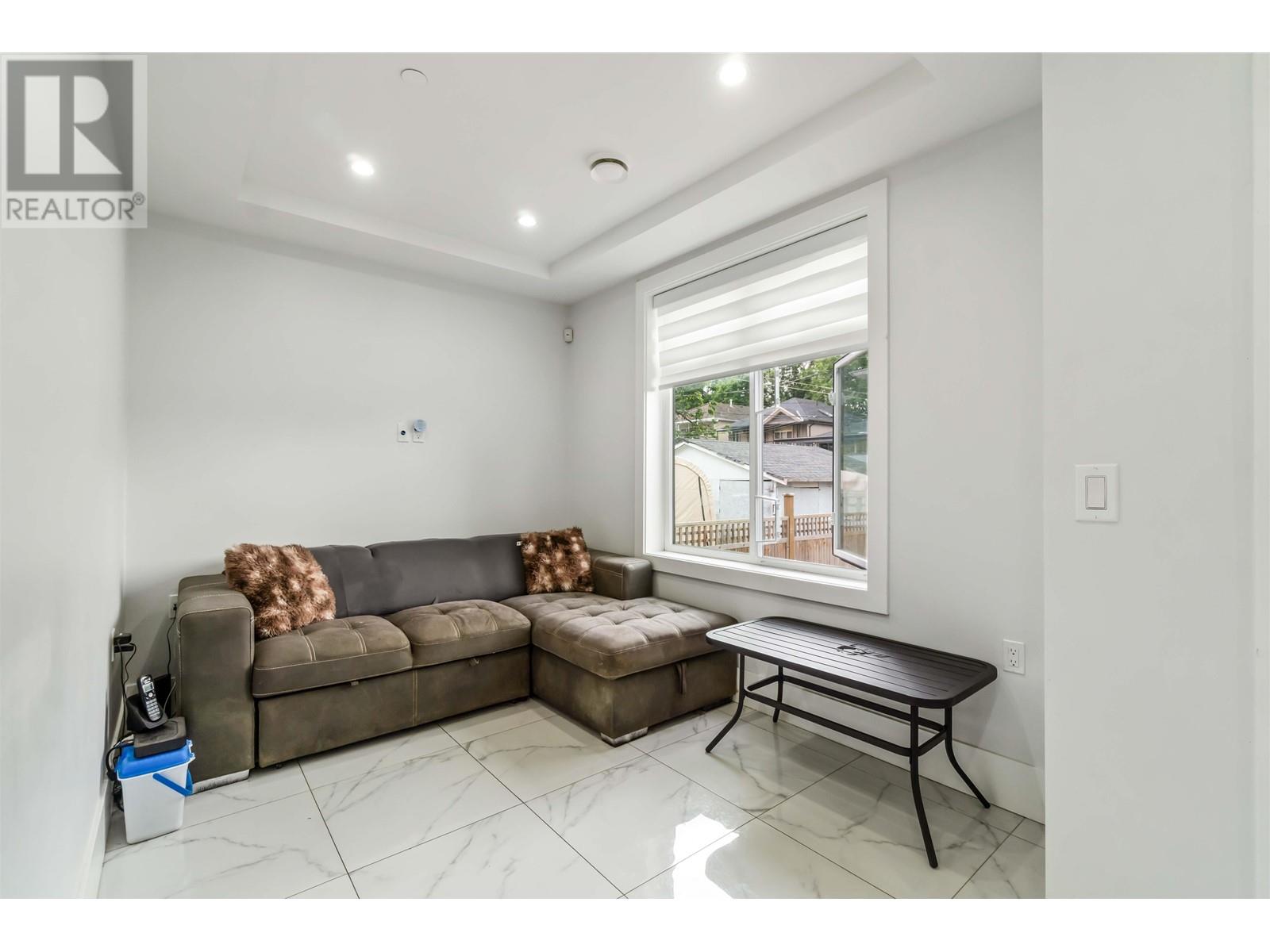 4841 Dumfries Street, Vancouver, British Columbia  V5N 3T8 - Photo 9 - R2937882