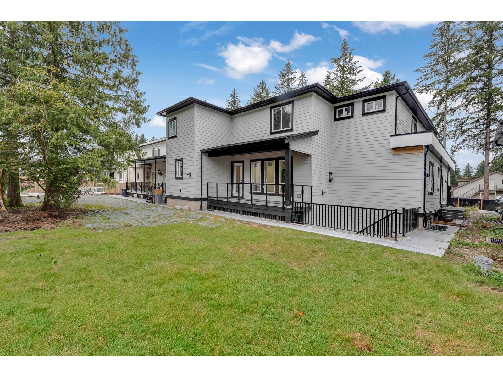 20256 27a Avenue, Langley, British Columbia  V2Z 0B6 - Photo 3 - R2937355