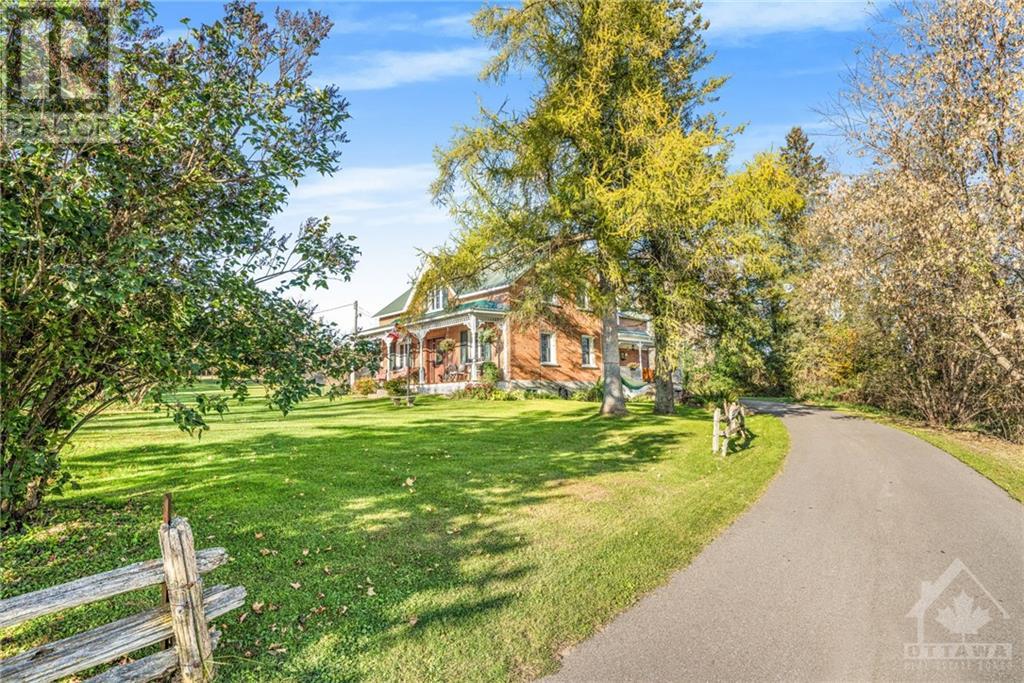 2745 CASSBURN ROAD Vankleek Hill