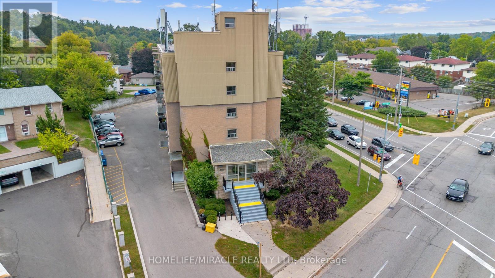 206 - 283 Fairway Road N, Kitchener, Ontario  N2A 2P1 - Photo 1 - X9506689