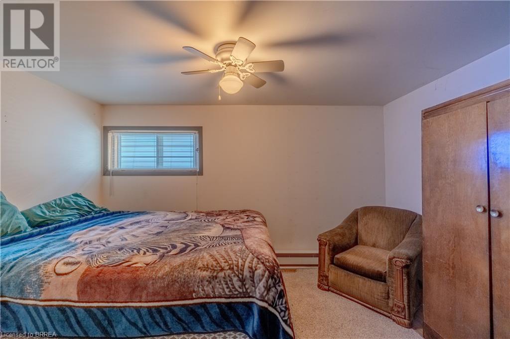 6 Patricia Street, Brantford, Ontario  N3T 1W5 - Photo 3 - 40659445