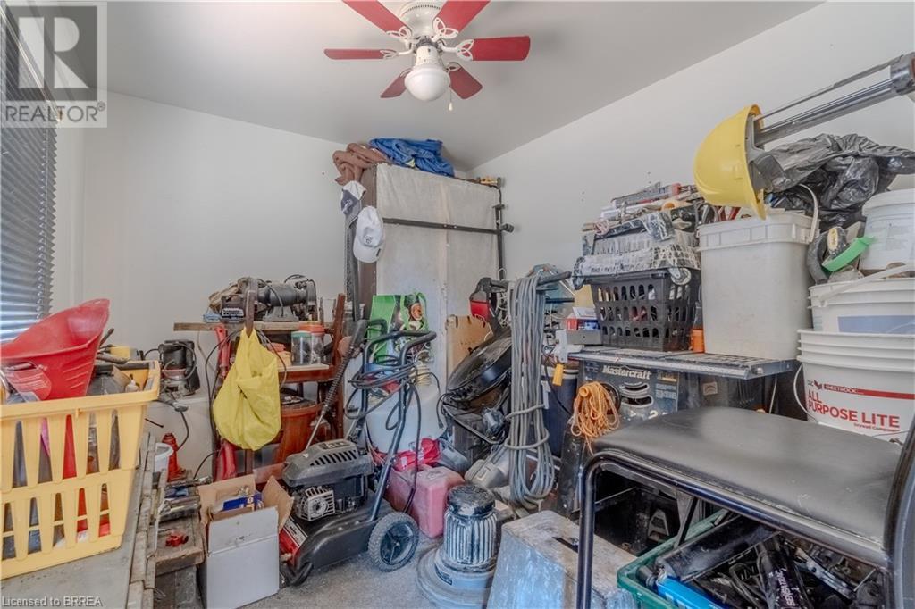 6 Patricia Street, Brantford, Ontario  N3T 1W5 - Photo 4 - 40659445