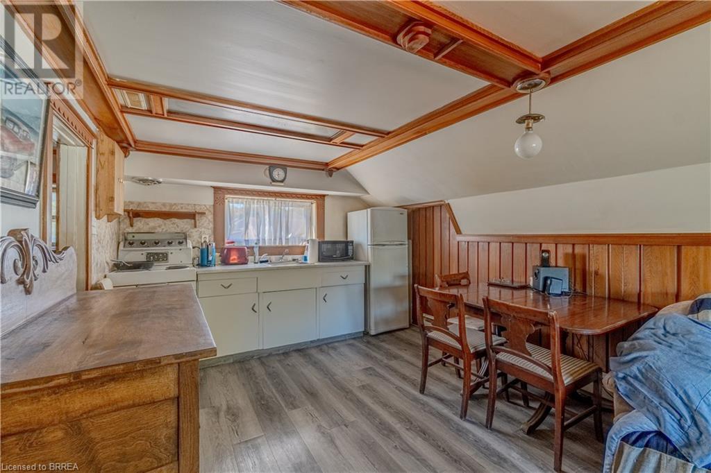 6 Patricia Street, Brantford, Ontario  N3T 1W5 - Photo 7 - 40659445