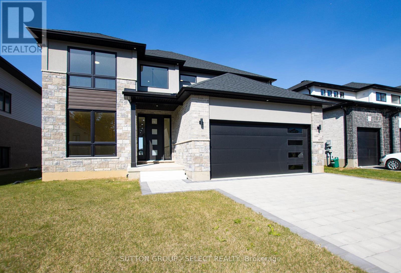 88 Optimist Drive, Southwold, Ontario  N5P 3T2 - Photo 1 - X9506974