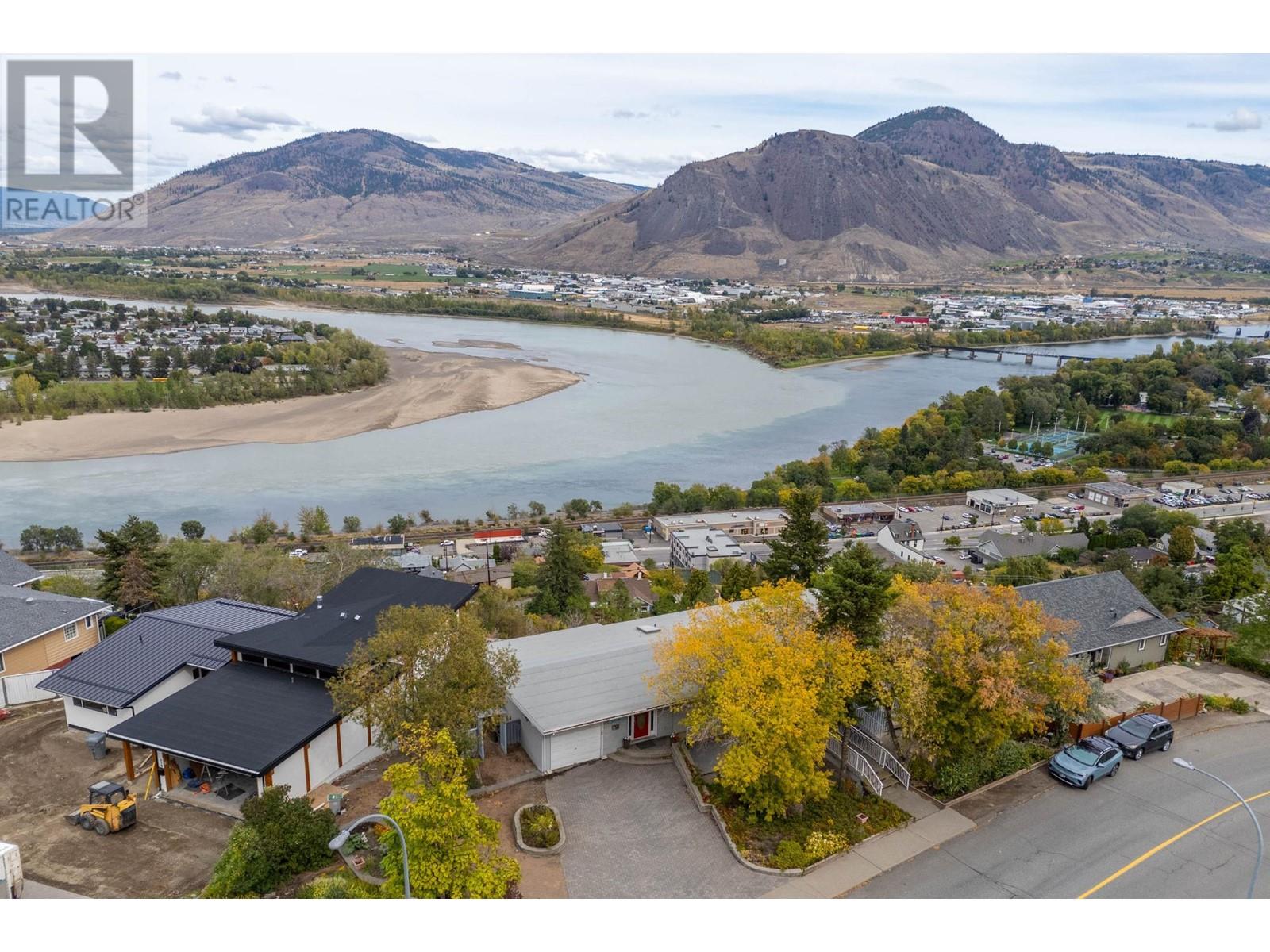 402 STRATHCONA TERRACE, kamloops, British Columbia