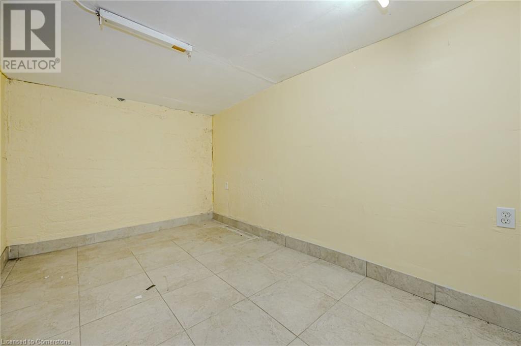 1353 Main Street E Unit# 1Hamilton, Ontario  L8K 1B6 - Photo 12 - 40666674