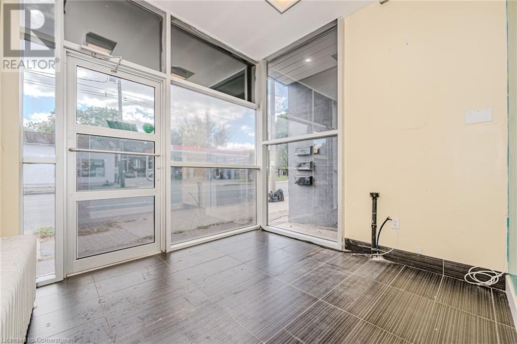 1353 Main Street E Unit# 1Hamilton, Ontario  L8K 1B6 - Photo 4 - 40666674