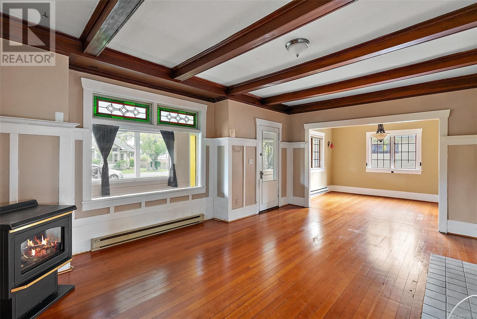 Property at 9676 Seventh St image 5