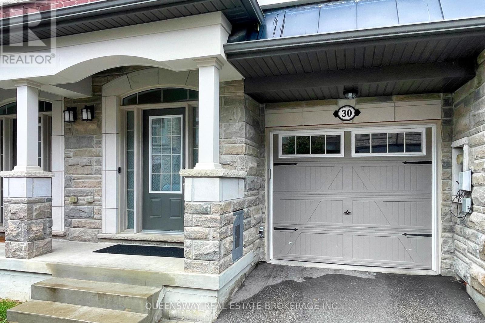 30 Ingleside Street, Vaughan, Ontario  L4L 0H9 - Photo 2 - N9507051