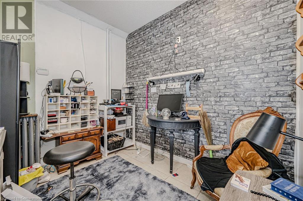 1353 Main Street E Unit# 2, Hamilton, Ontario  L8K 1B6 - Photo 7 - 40666673