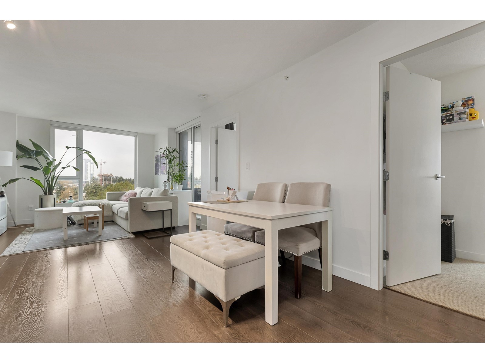 1212 13696 100 Avenue, Surrey, British Columbia  V3T 0L5 - Photo 5 - R2936689