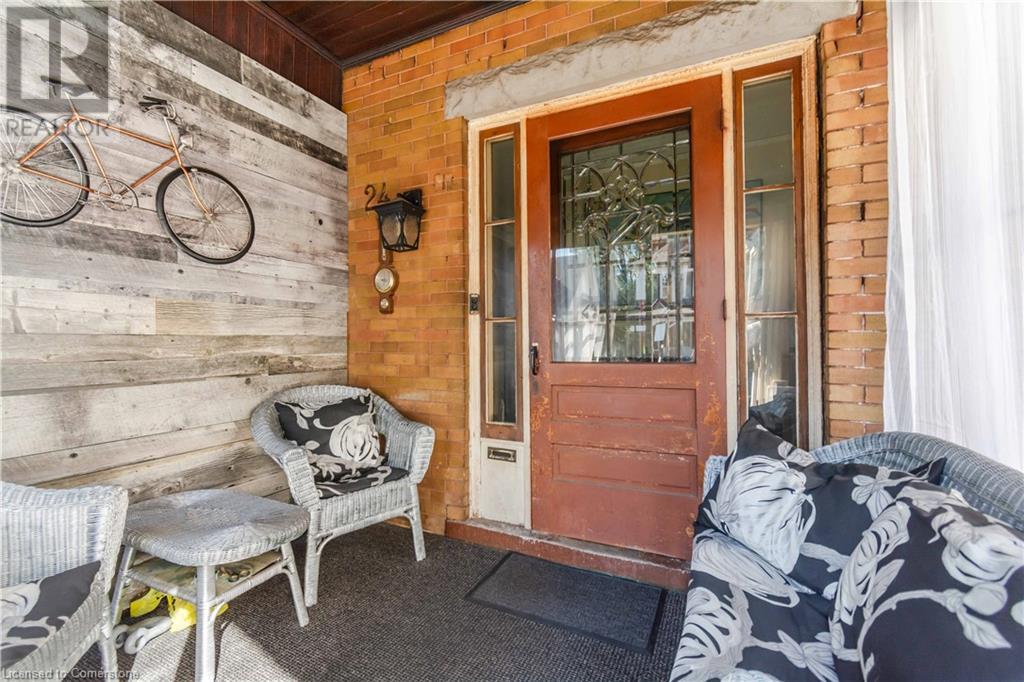 24 Burris Street, Hamilton, Ontario  L8M 2J2 - Photo 3 - 40667991