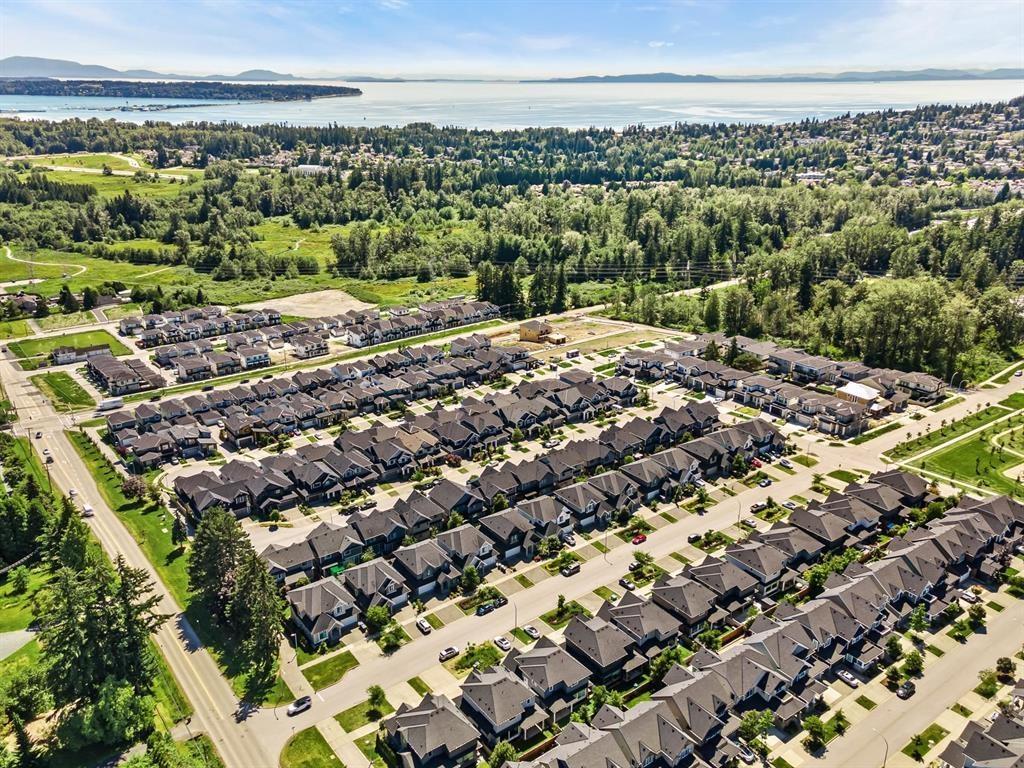 16789 17a Avenue, Surrey, British Columbia  V3Z 0B4 - Photo 3 - R2937846