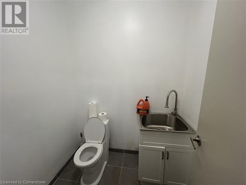 1153 Pioneer Road Unit# B2-J, Burlington, Ontario  L7M 1K5 - Photo 6 - 40663901