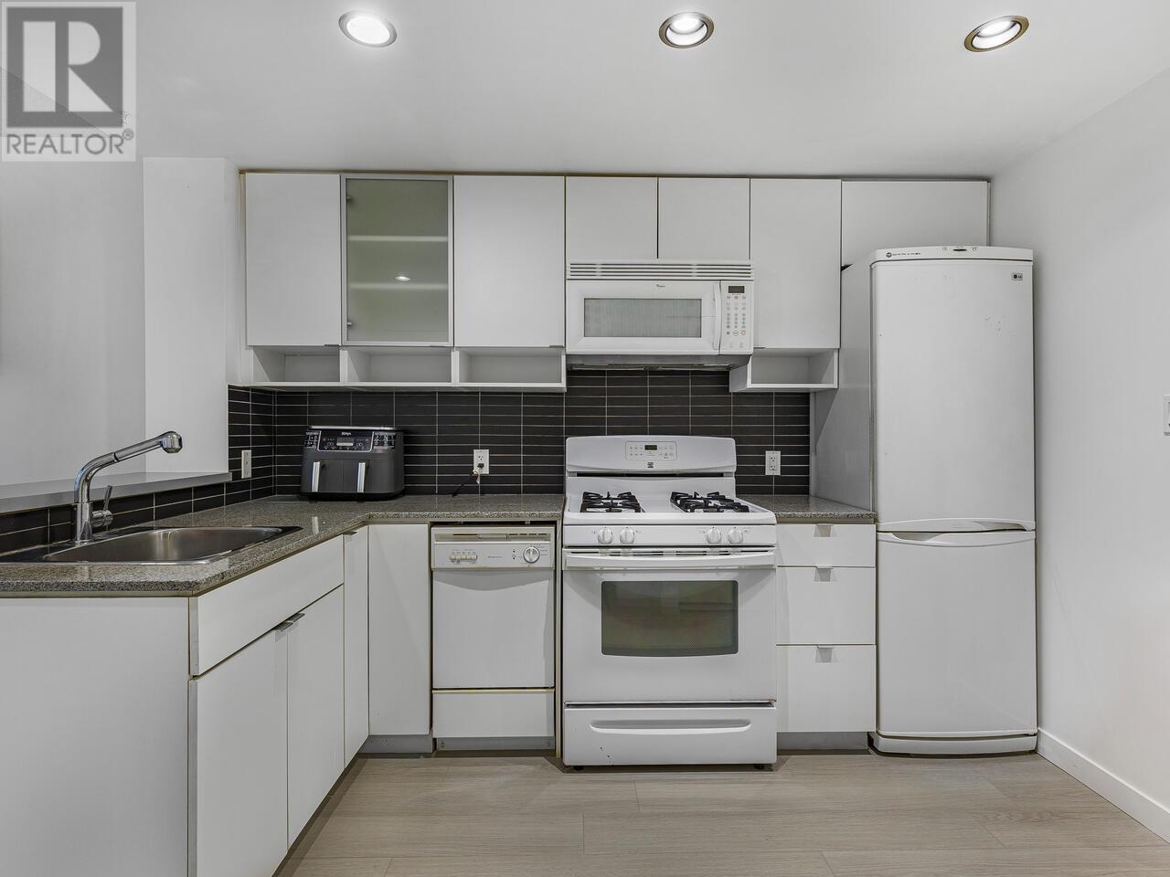 806 928 Beatty Street, Vancouver, British Columbia  V6Z 3G6 - Photo 7 - R2938146