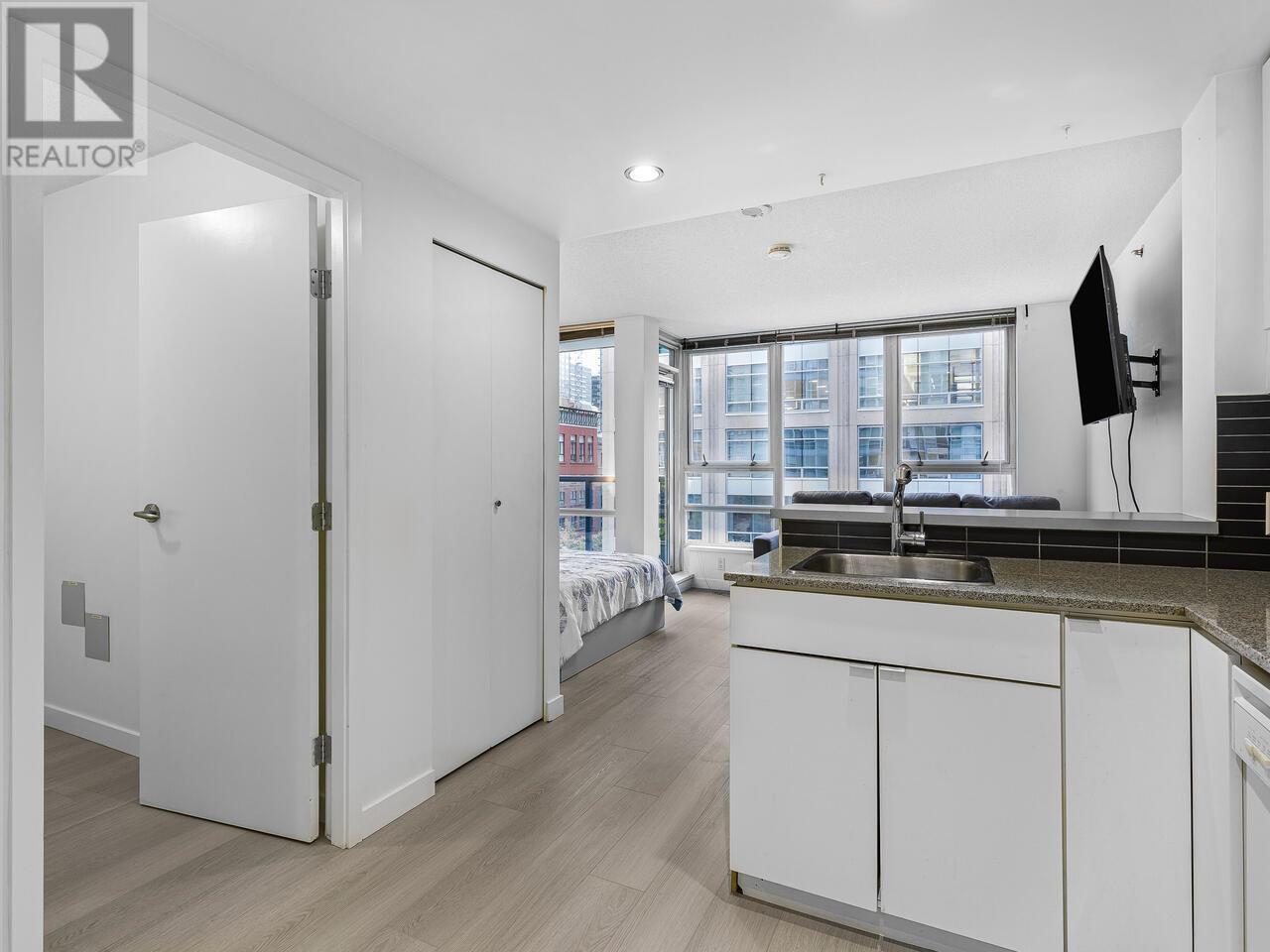 806 928 Beatty Street, Vancouver, British Columbia  V6Z 3G6 - Photo 8 - R2938146