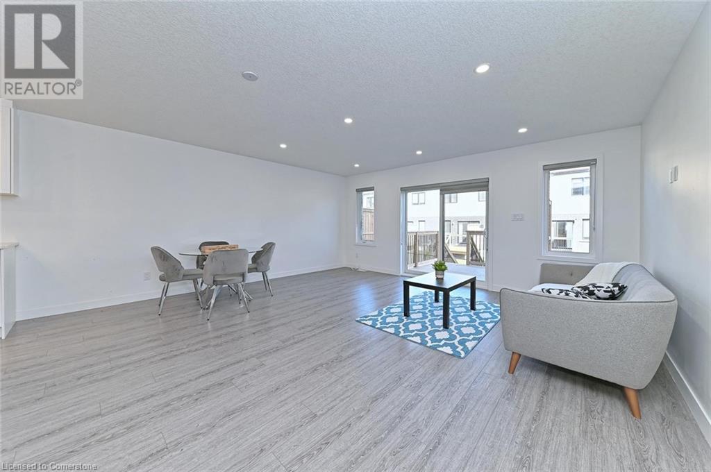 12 Roper Place, Kitchener, Ontario  N2R 1R2 - Photo 7 - 40667922