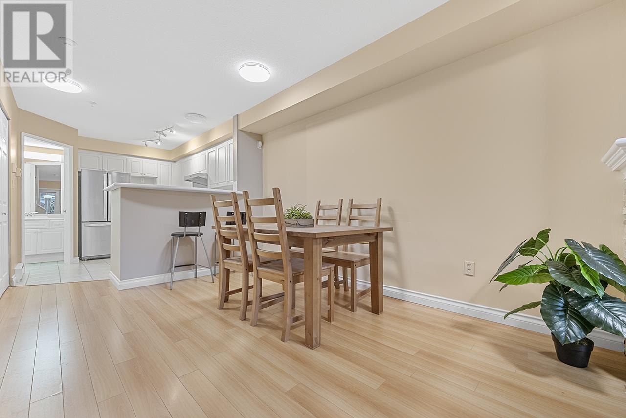 Listing Picture 7 of 31 : 216 2545 W BROADWAY, Vancouver / 溫哥華 - 魯藝地產 Yvonne Lu Group - MLS Medallion Club Member