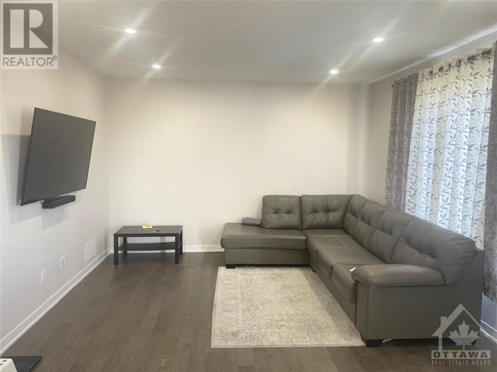 300 Appalachian Circle, Ottawa, Ontario  K2J 6X2 - Photo 5 - 1417357