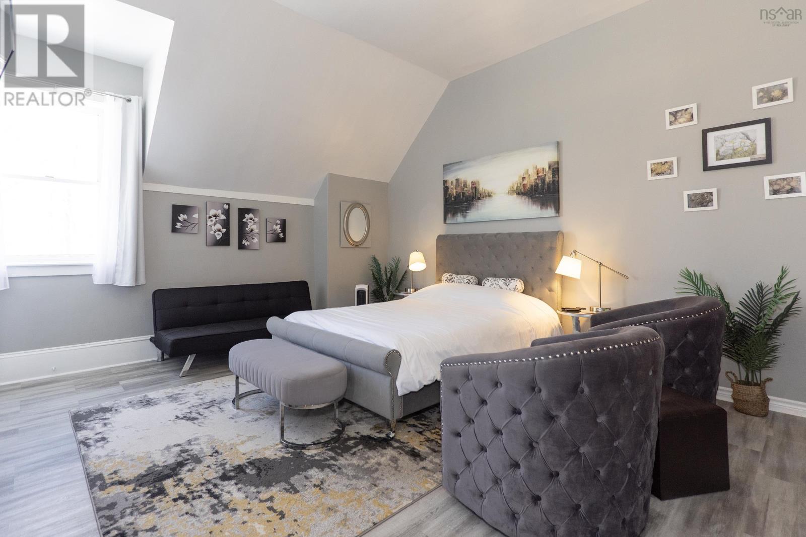 33 Pleasant Street, Parrsboro, Nova Scotia  B0M 1S0 - Photo 11 - 202424509