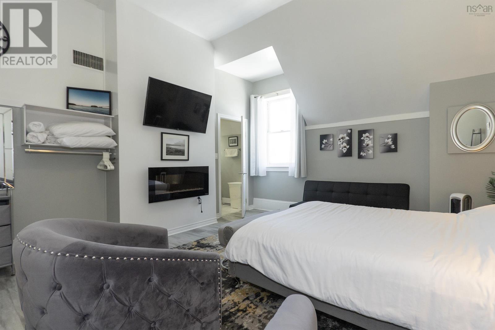 33 Pleasant Street, Parrsboro, Nova Scotia  B0M 1S0 - Photo 13 - 202424509