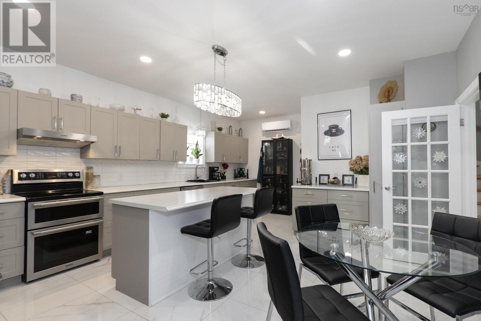 33 Pleasant Street, Parrsboro, Nova Scotia  B0M 1S0 - Photo 6 - 202424509