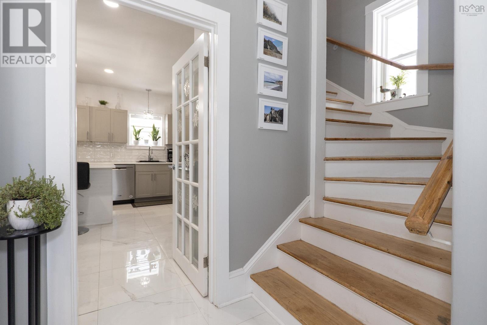 33 Pleasant Street, Parrsboro, Nova Scotia  B0M 1S0 - Photo 9 - 202424509