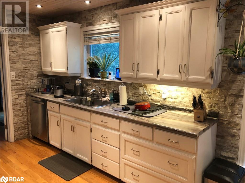 1711 South Porcupine Avenue Unit# 2, Innisfil, Ontario  L9S 1S6 - Photo 12 - 40665402