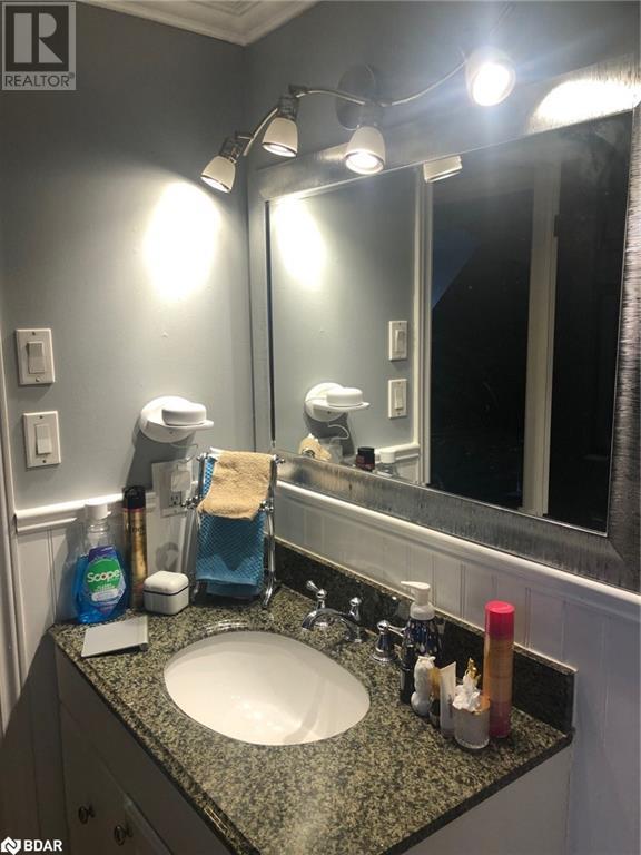 1711 South Porcupine Avenue Unit# 2, Innisfil, Ontario  L9S 1S6 - Photo 9 - 40665402