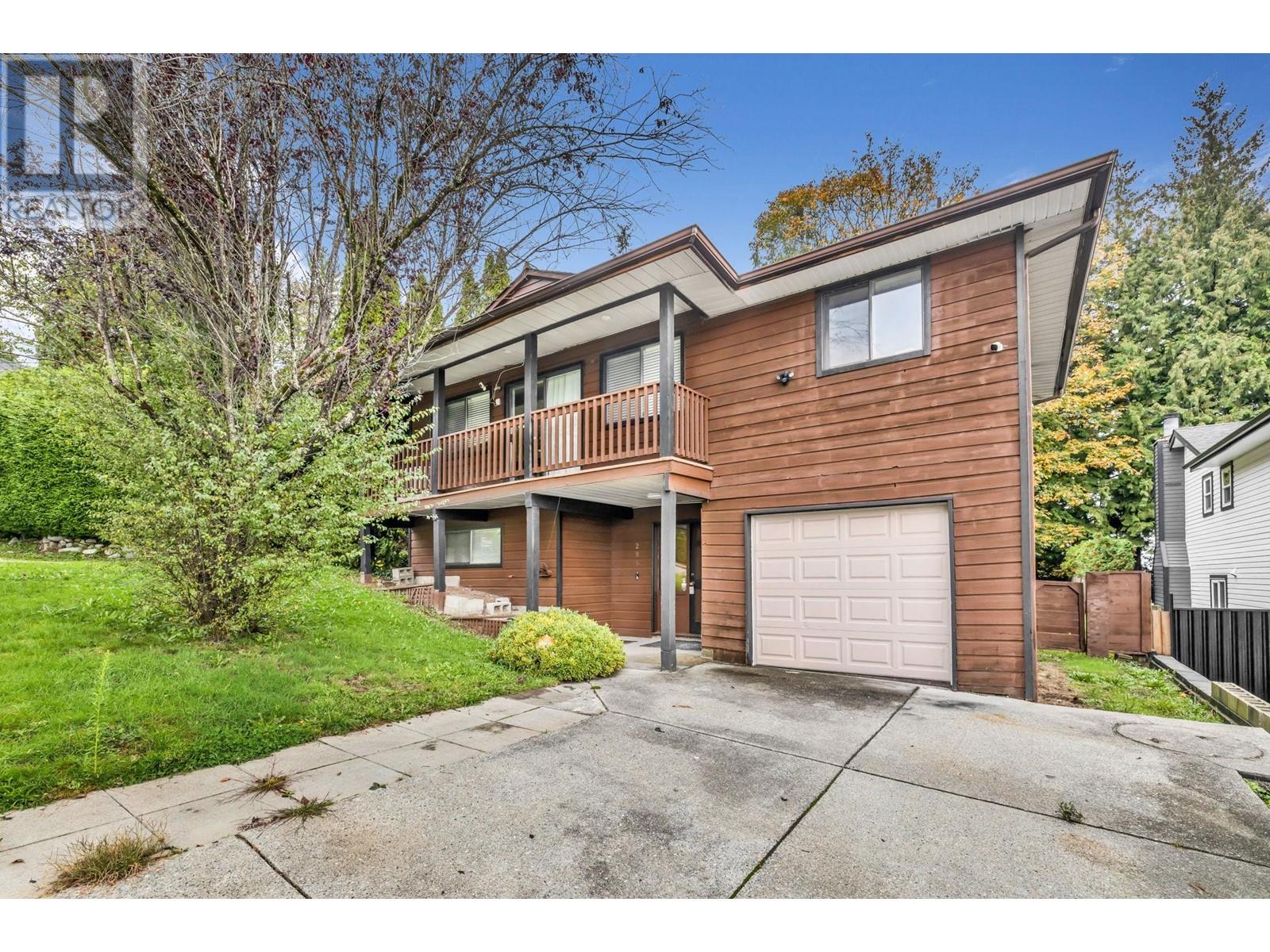 295 Solar Court, Coquitlam, British Columbia  V3K 6B3 - Photo 4 - R2937121