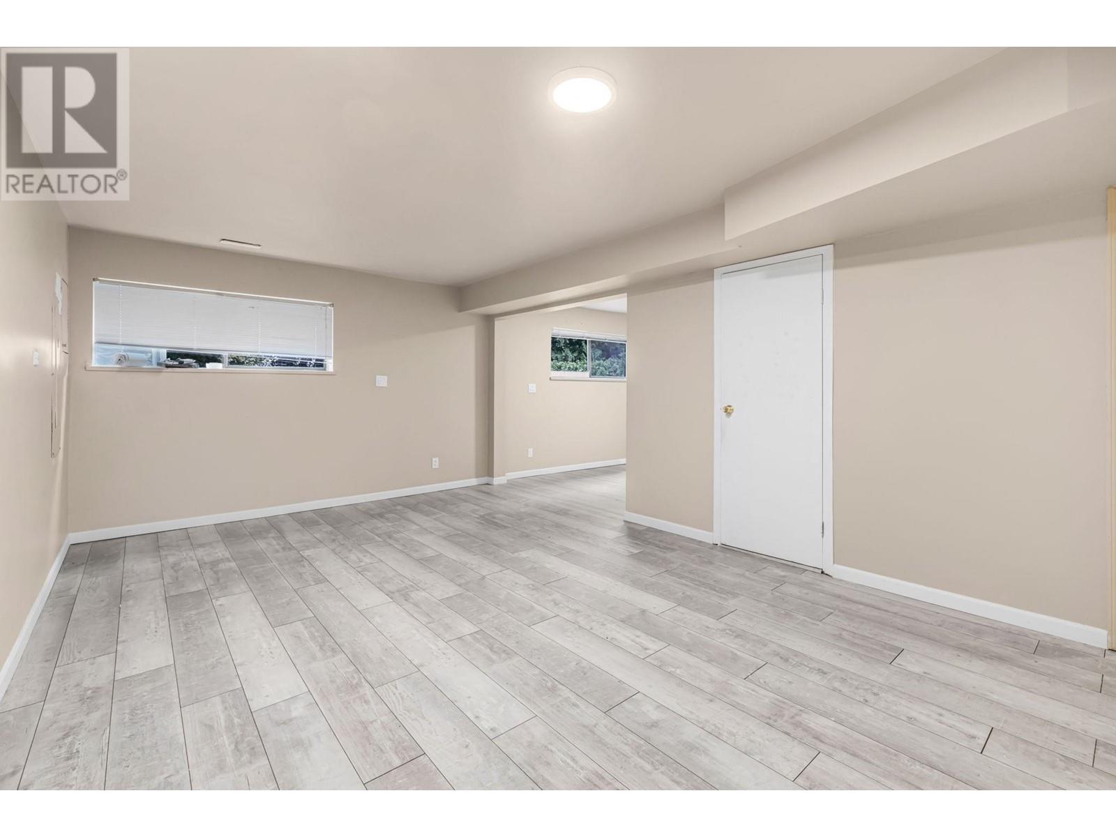 295 Solar Court, Coquitlam, British Columbia  V3K 6B3 - Photo 10 - R2937121