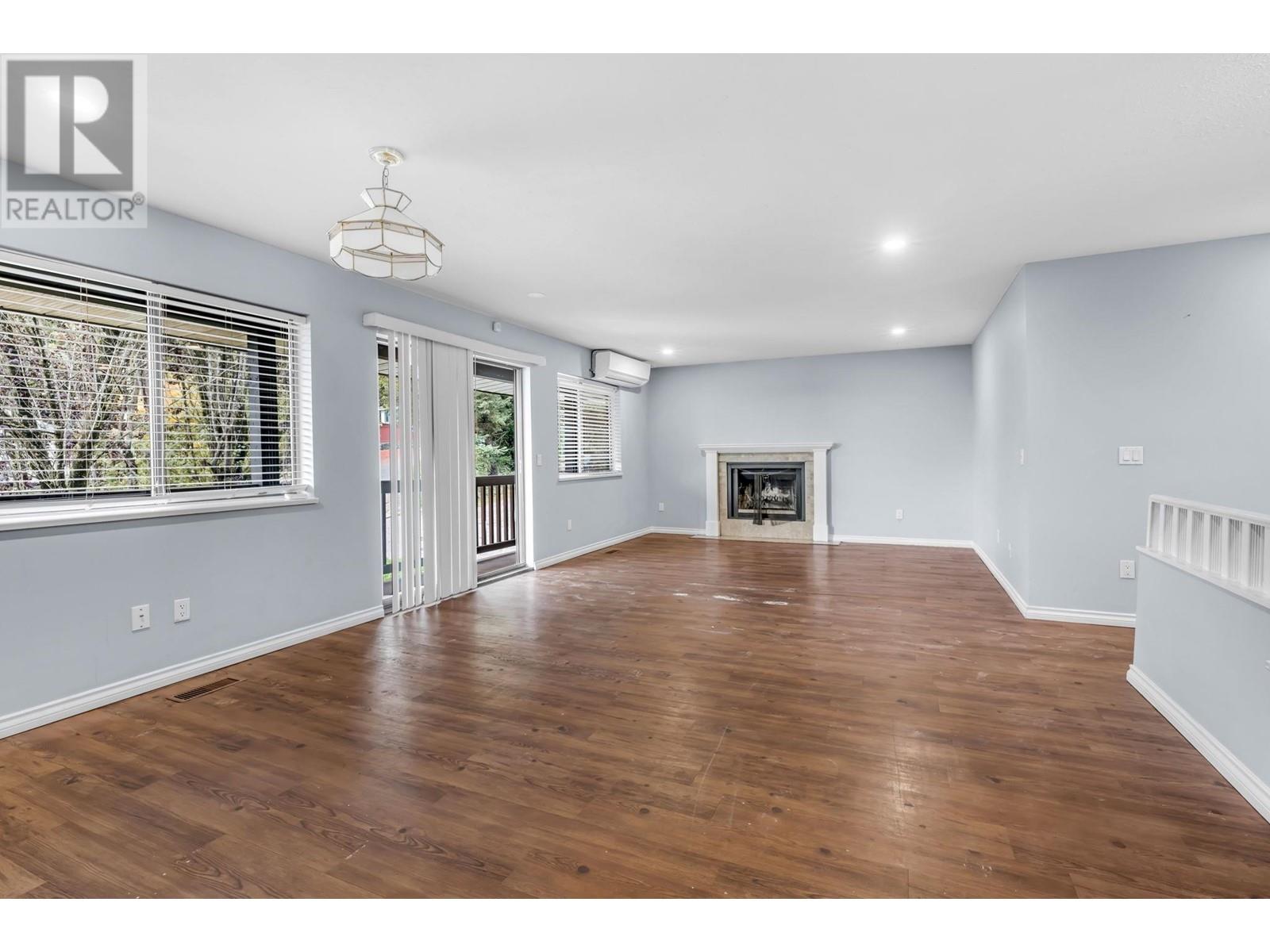 295 Solar Court, Coquitlam, British Columbia  V3K 6B3 - Photo 22 - R2937121